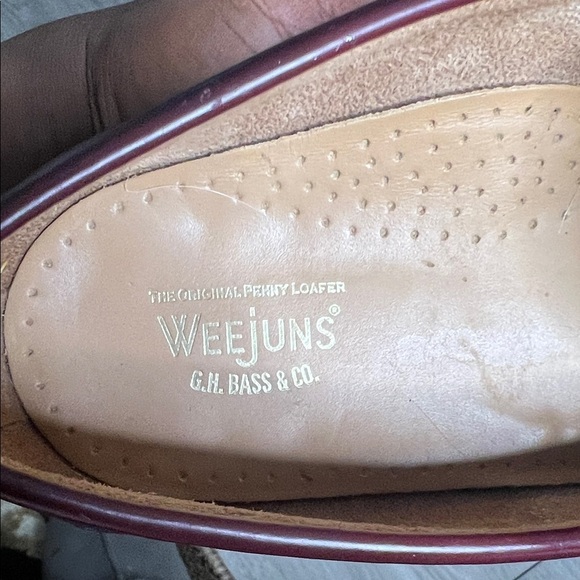 G.H. Bass & Co. Dark Brown Leather Loafers (10.5) main image 6